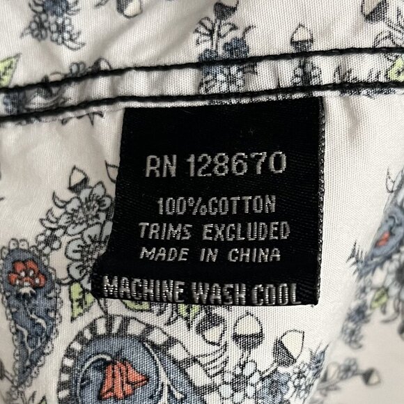 Cowboy Hardware Paisley Button Up - Picture 4 of 5